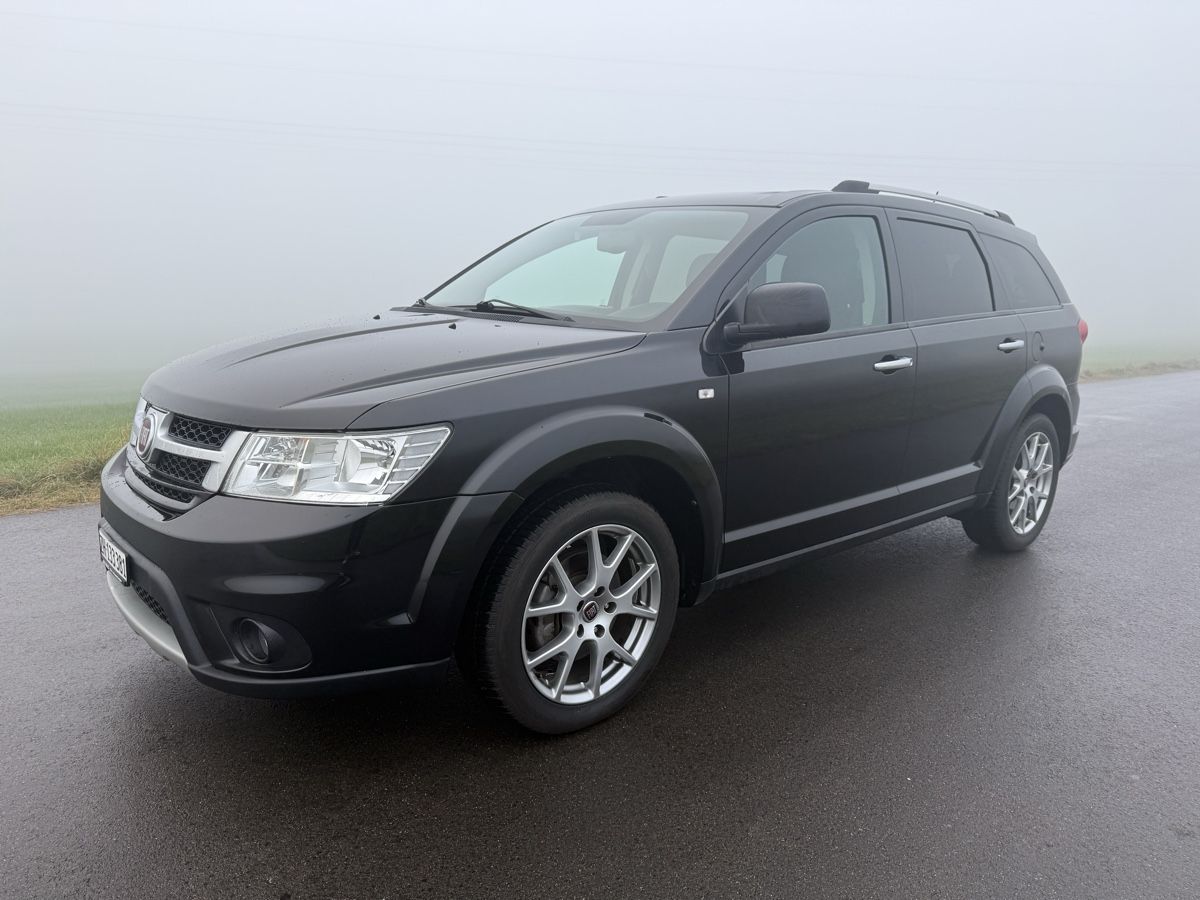 Fiat Automobili: FIAT Freemont 2.0 MJ Lounge AWD Automat – Usato da Zürich venduto da haroun11