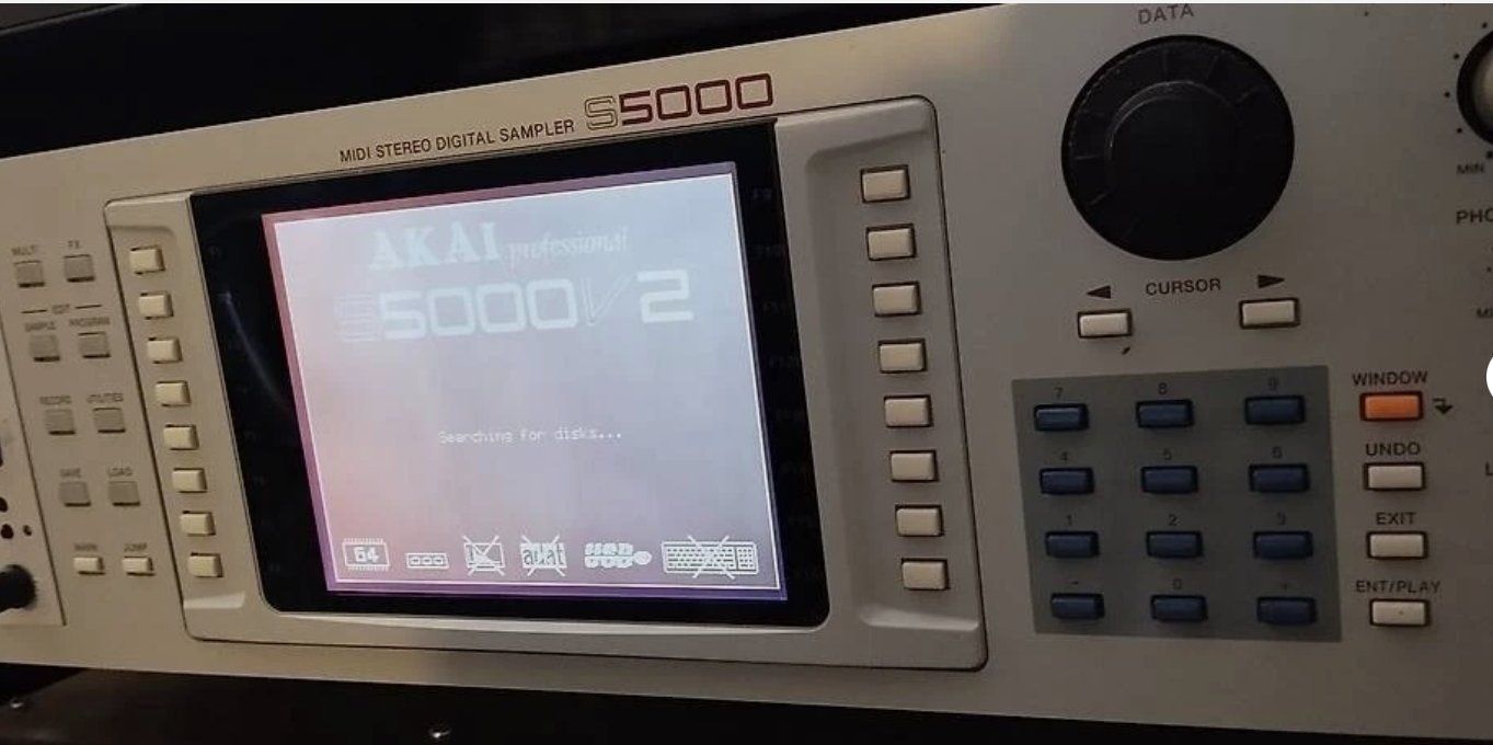 Strumenti musicali: Akai S-5000 Sampler – Usato da Stein am Rhein venduto da Proaudio 1