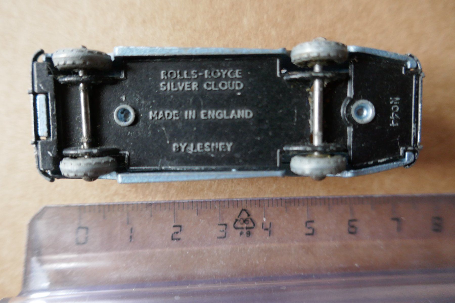 Lesney Modellini d'auto: Matchbox, Lesney  Rolls Royce  No 44 – Usato da Madiswil venduto da ML911 4
