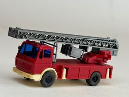 VE1- Wiking Mercedes Feuerwehr Leiterwagen