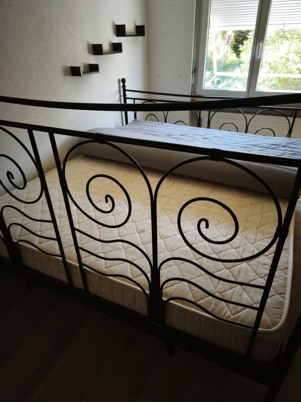 Ikea Letti: Bettgestell 180 x 200 – Usato da Gansingen venduto da linaus 2