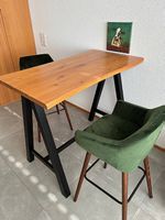 Hochtisch mit Barhocker