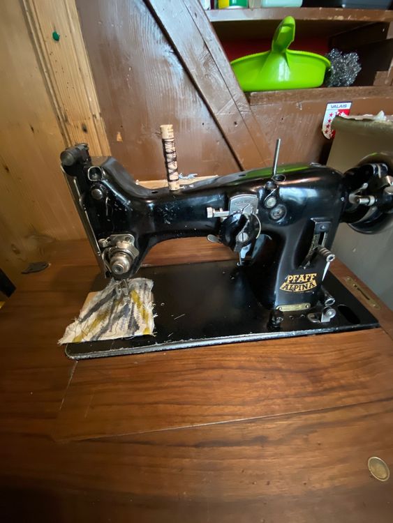 machine à coudre pfaff 130 zig zag électrique Acheter sur Ricardo