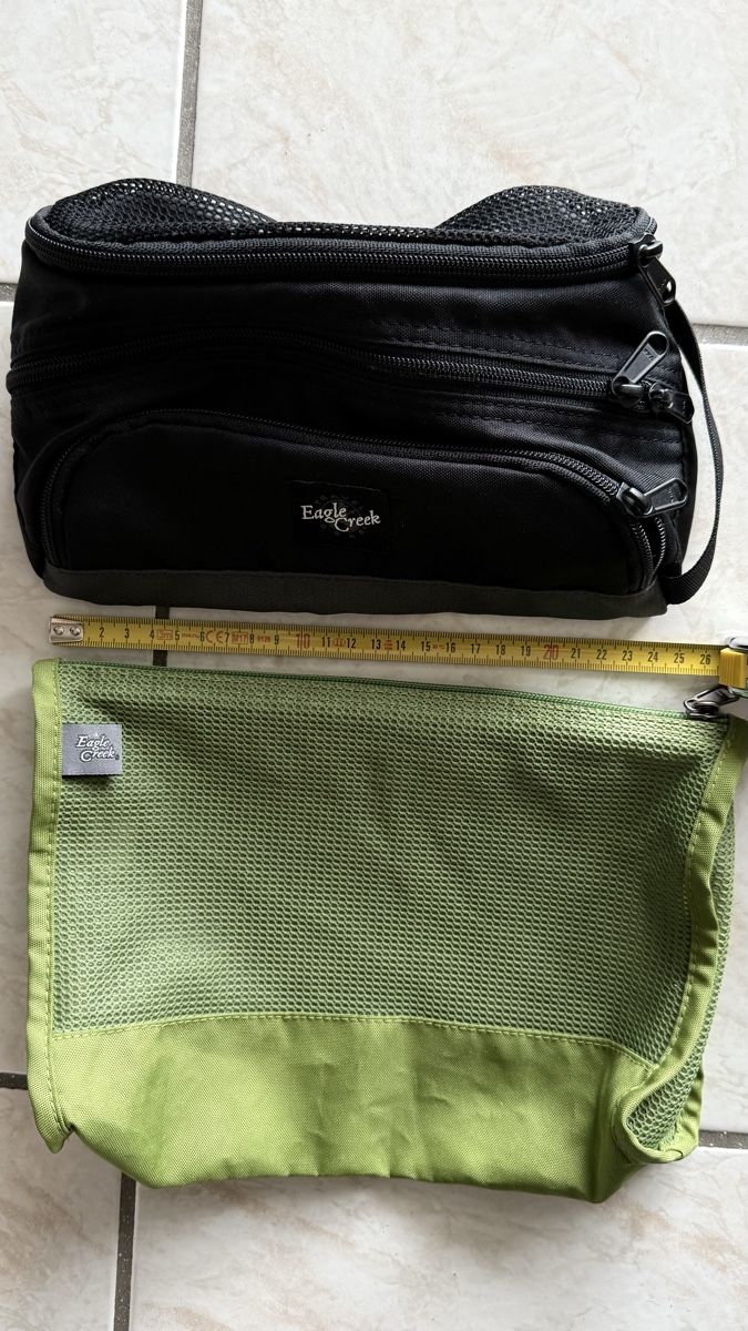 Taschen: 2 trousses de toilette eagle creek  – Gebraucht aus Veyrier von Deniro2