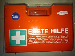 Verbandkoffer Erste-Hilfe-Koffer NEU noch verpackt