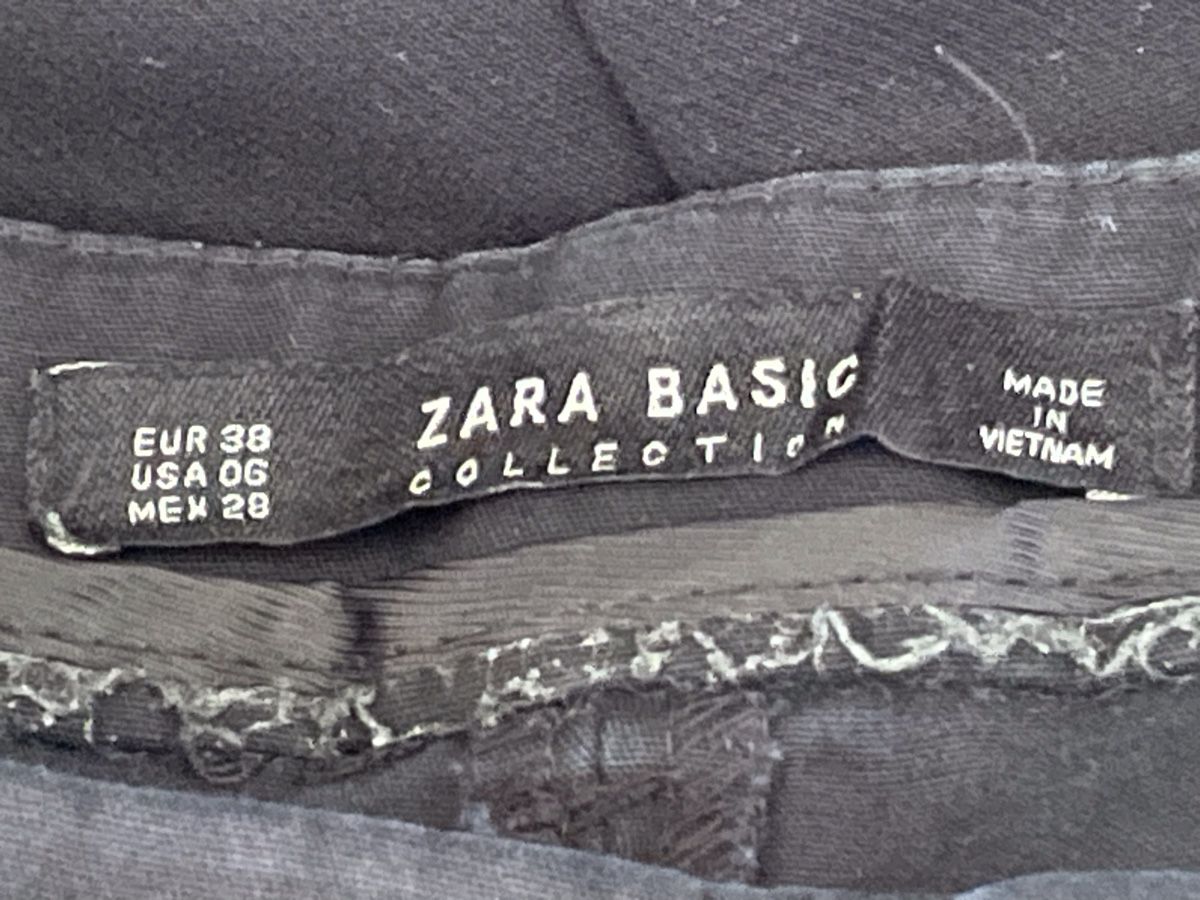 Zara Pantaloni: Pantalon noir Zara Basic Collection, Taille 38, comme neuf – Nuovo (secondo la descrizione) da Vuadens venduto da Nina11 4