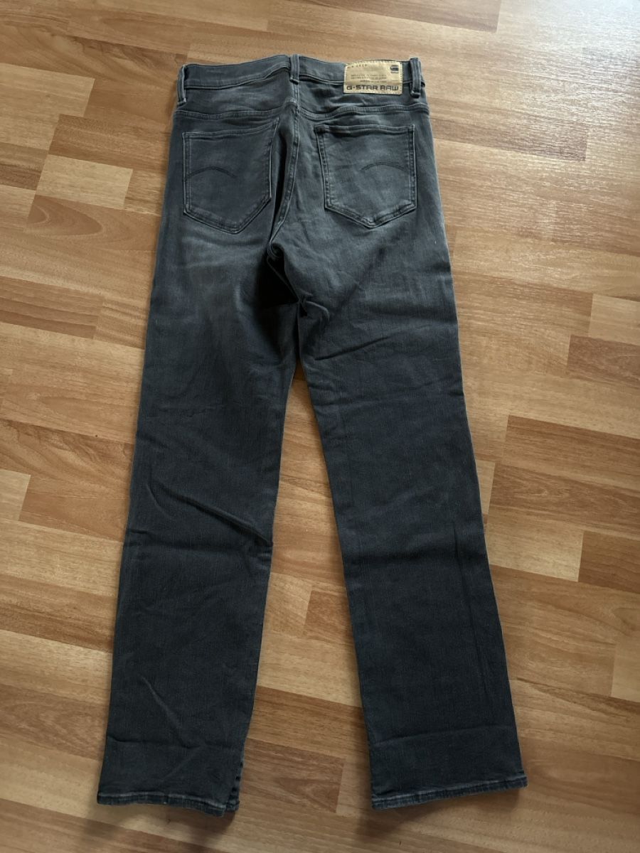 G-Star Jeans: G-Star Raw Damen Jeans Gr. 26/30 – Usato da St. Gallen venduto da mai_gd7k 1