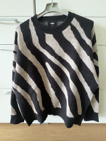 Other Pullover Zebra Print Black/Beige Size Small