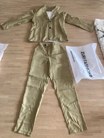 Herren Anzug olivgrün Grösse L ungetragen