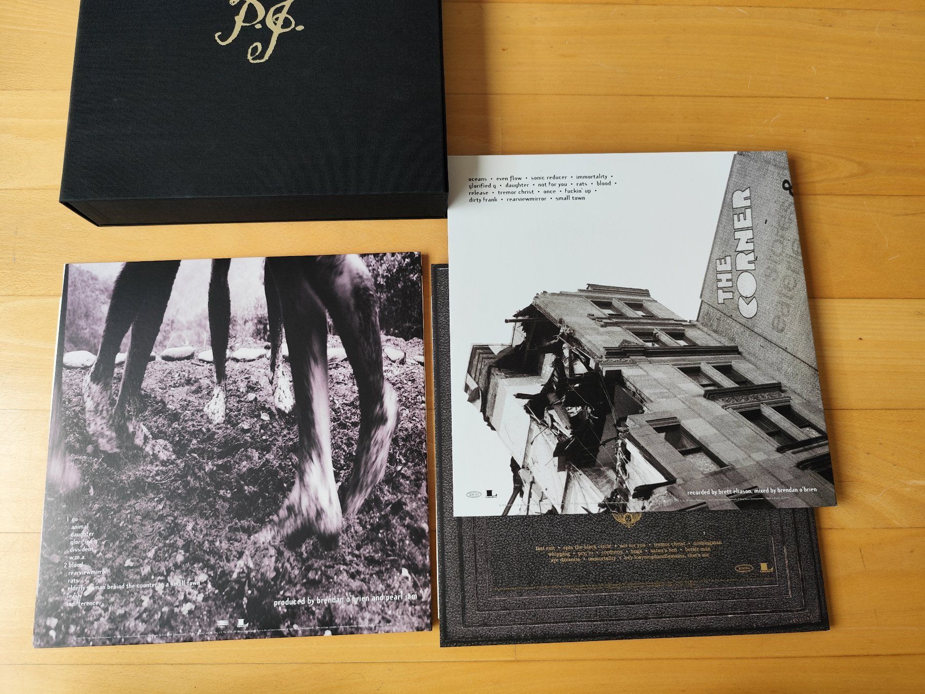 Dischi in vinile: Pearl Jam Super Deluxe Edition Box Set Vs. / Vitalogy – Usato da Zofingen venduto da Debohli 3