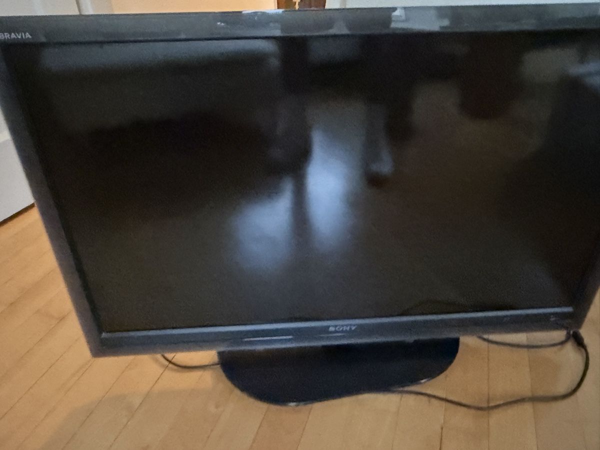 Televisori: Sony Bravia KDL-40Z5710 – Usato da Zug venduto da joepg