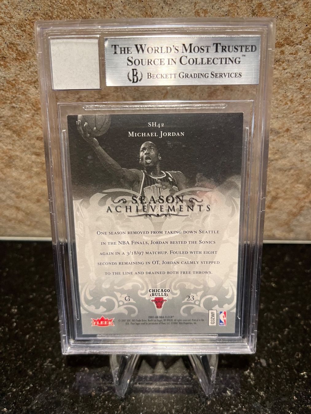 Nba Carte collezionabili: NBA Michael Jordan WORN SHIRT Beckett – Usato da Moudon venduto da AndreSR89 1