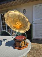 Magnifique Gramophone ancien avec pavillon en laiton