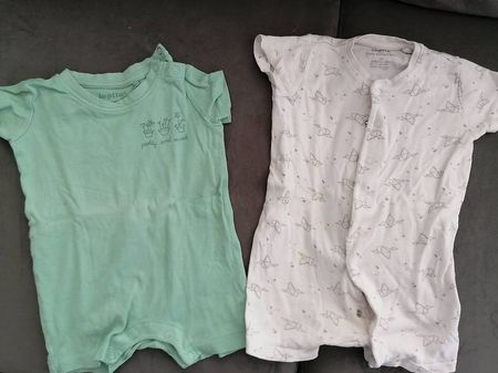sommerliche Bodies für Baby Grösse 62/68