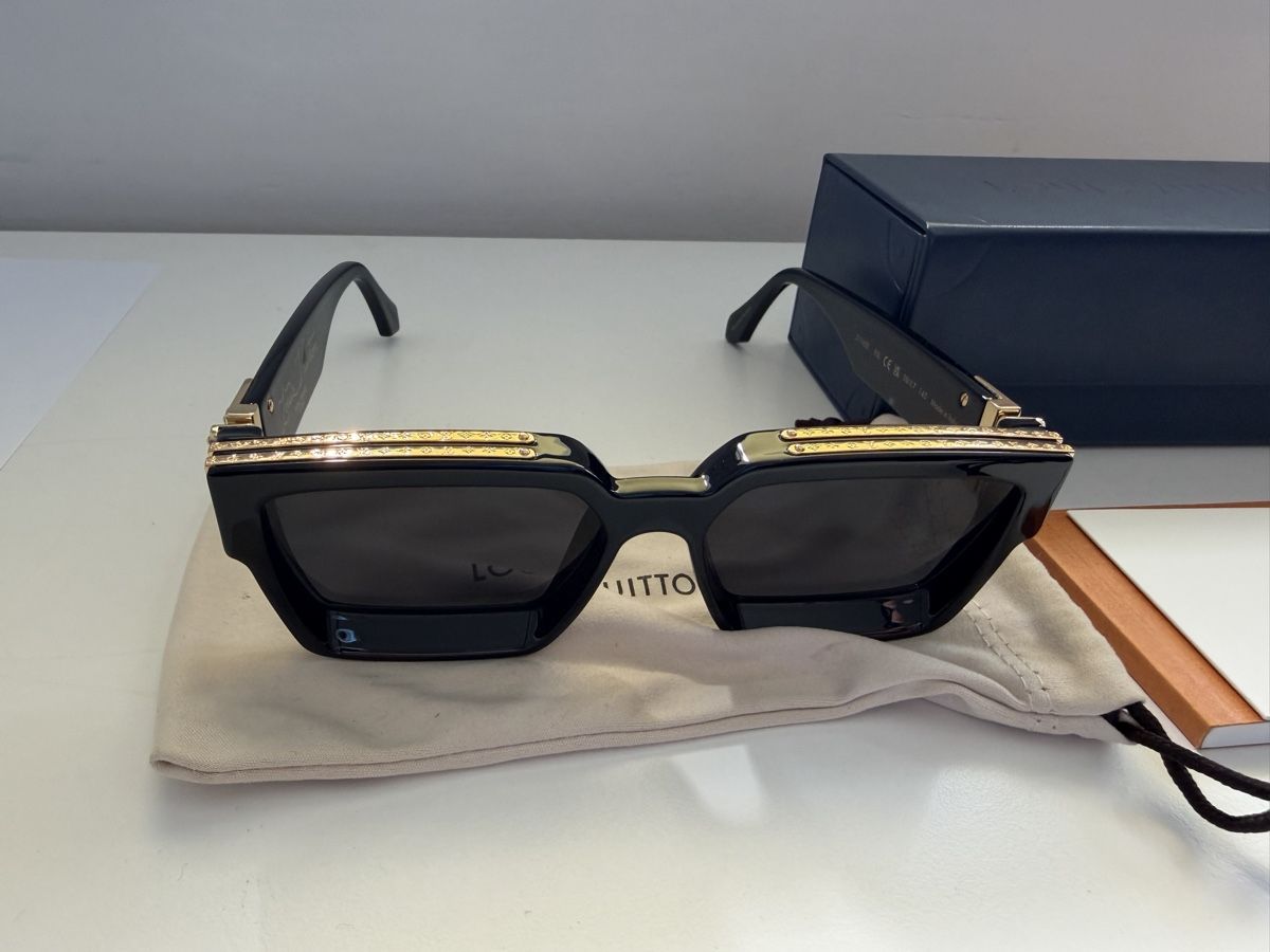 Louis Vuitton Brillen & Gläser: Louis Vuitton one Millionär Brille – Neu (gemäss Beschreibung) aus Kloten von Wkaeser