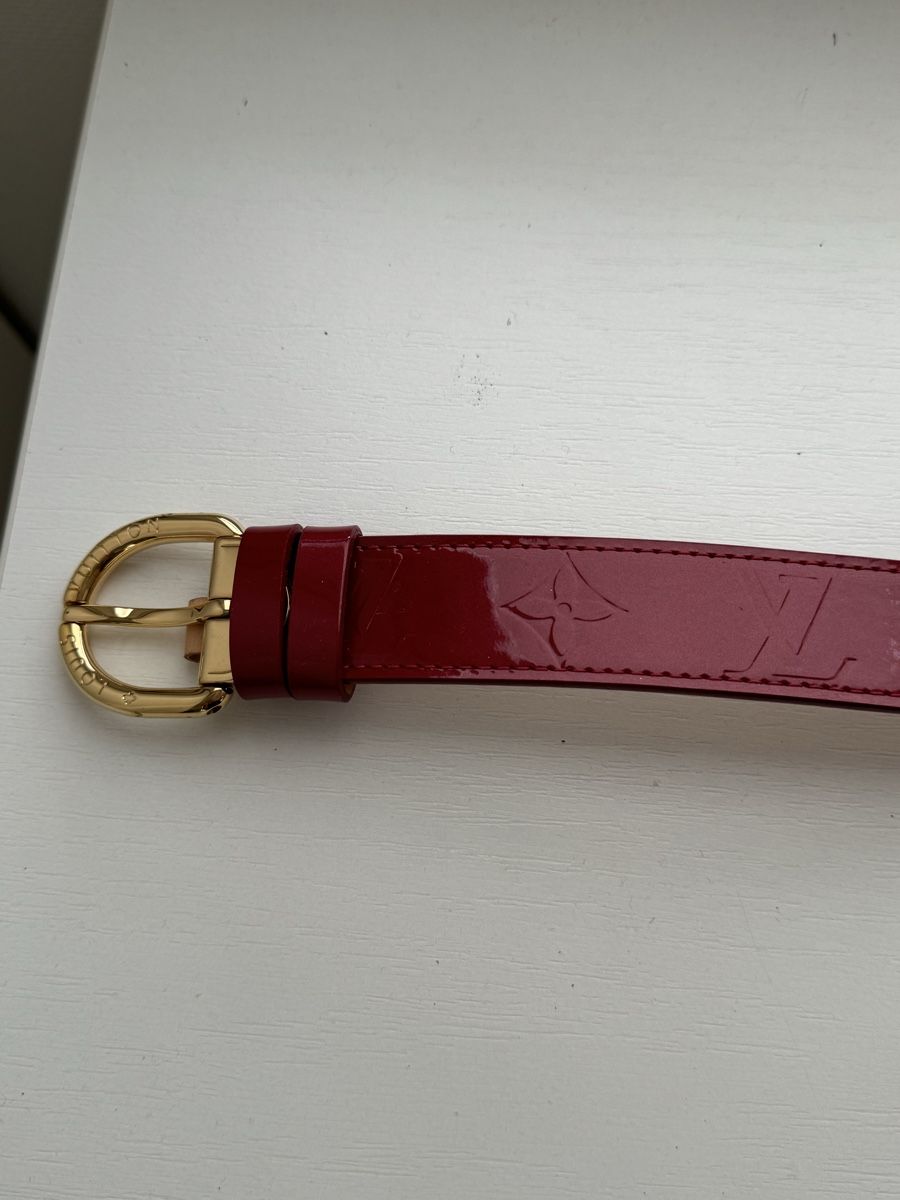 Louis Vuitton Gürtel: Louis Vuitton Vernis Belt Red Gr. 80/32 – Gebraucht aus Hurden von rac_wyf8