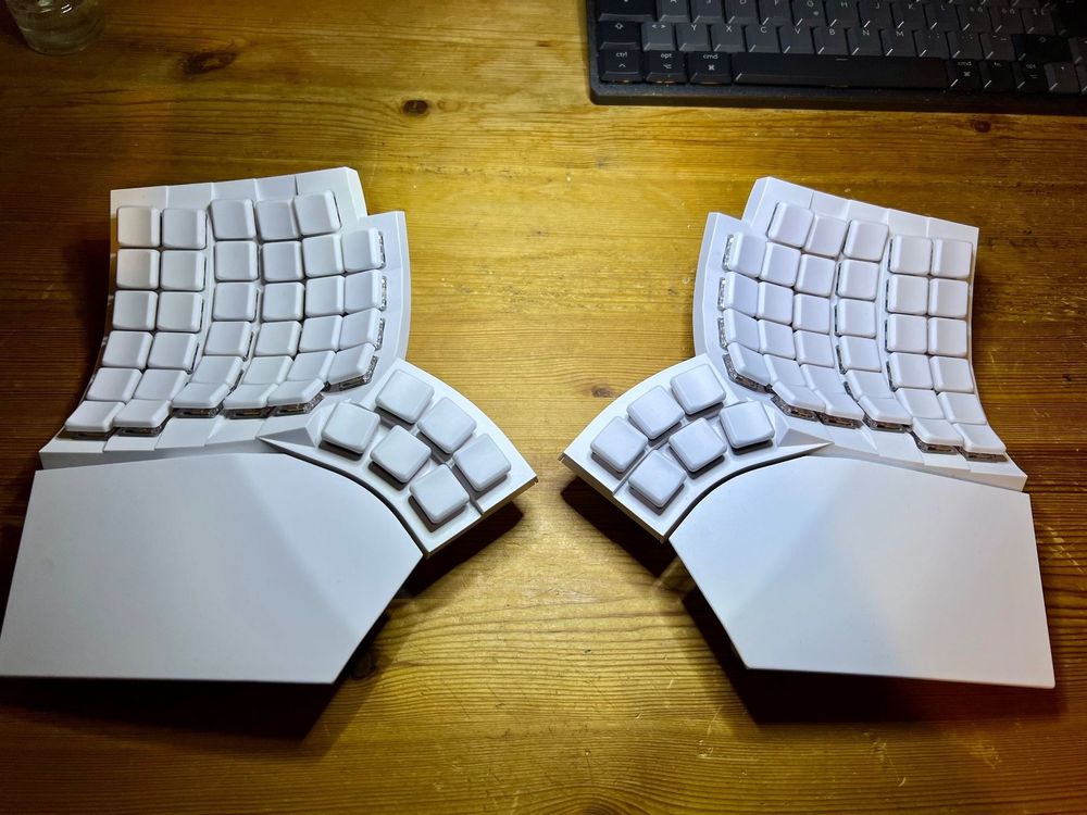 Moergo Glove80 Mechanical ergonomic Keyboard OVP Kaufen auf Ricardo