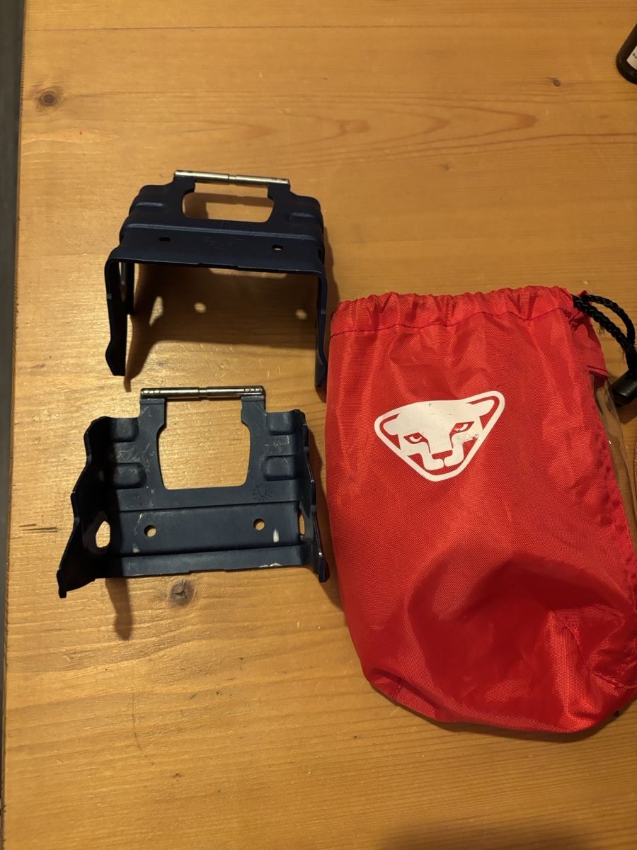 Dynafit Attacchi: Crampons couteau Dynafit pour fixation ski  – Usato da Bulle venduto da ssaabva