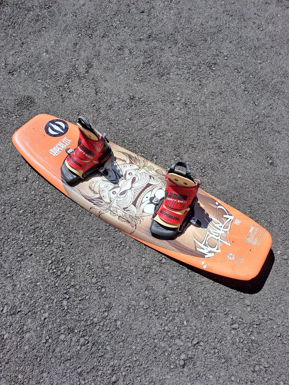 Tavole da surf e di nuoto: Altes Wakeboard – Difettoso da Meinisberg venduto da estahawai