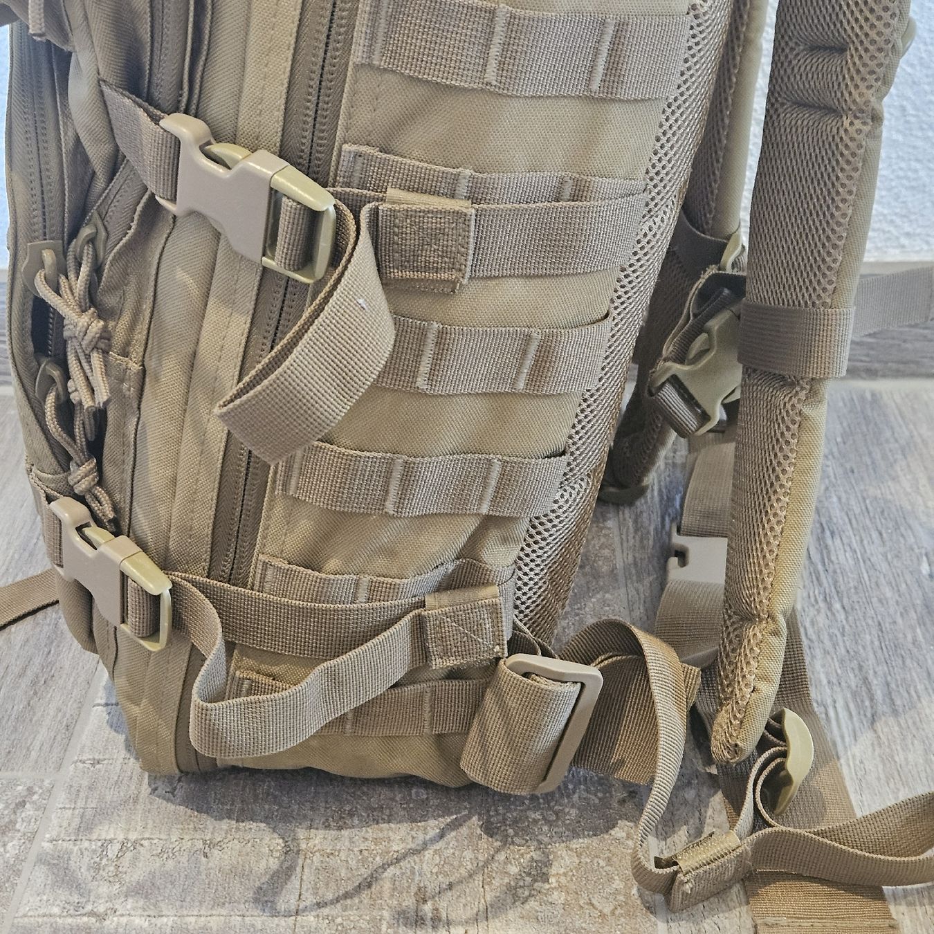Zaini: Taktischer Rucksack, Farbe beige – Usato da Wettingen venduto da Christianv 4