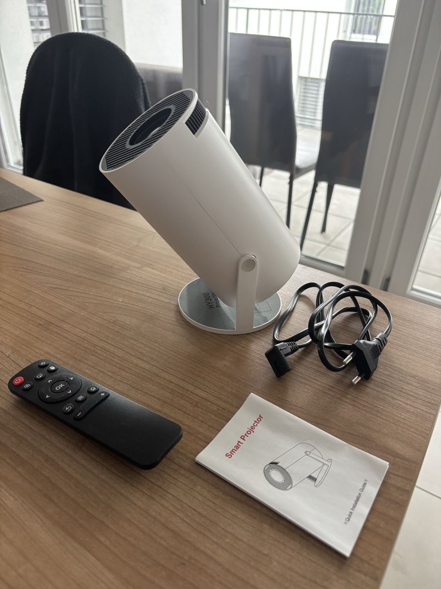 Proiettori: Ultra HD Projector – Nuovo (secondo la descrizione) da Riedikon venduto da cra_kym5 1
