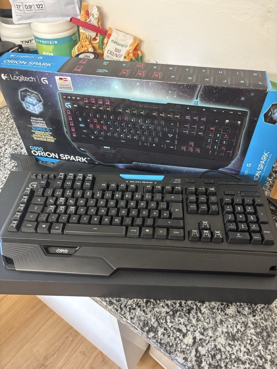Logitech Tastaturen: Logitech g910 Tastatur – Gebraucht aus Scuol von 420Biking
