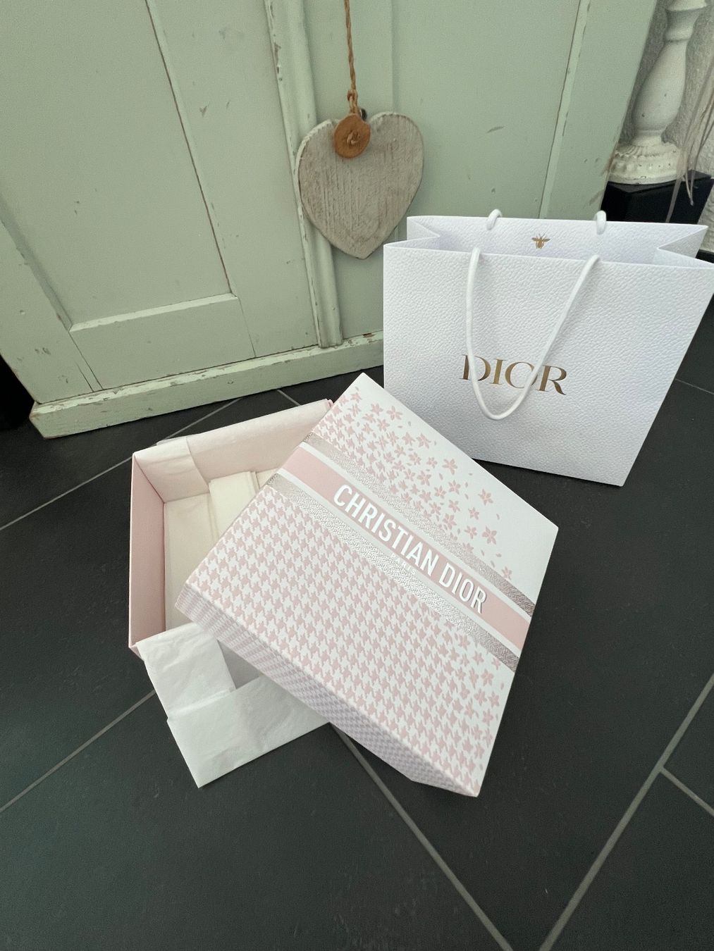Dior Borse da donna: Christian Dior Box und Papiertasche – Nuovo (secondo la descrizione) da Inwil venduto da 27sonnenschein 2