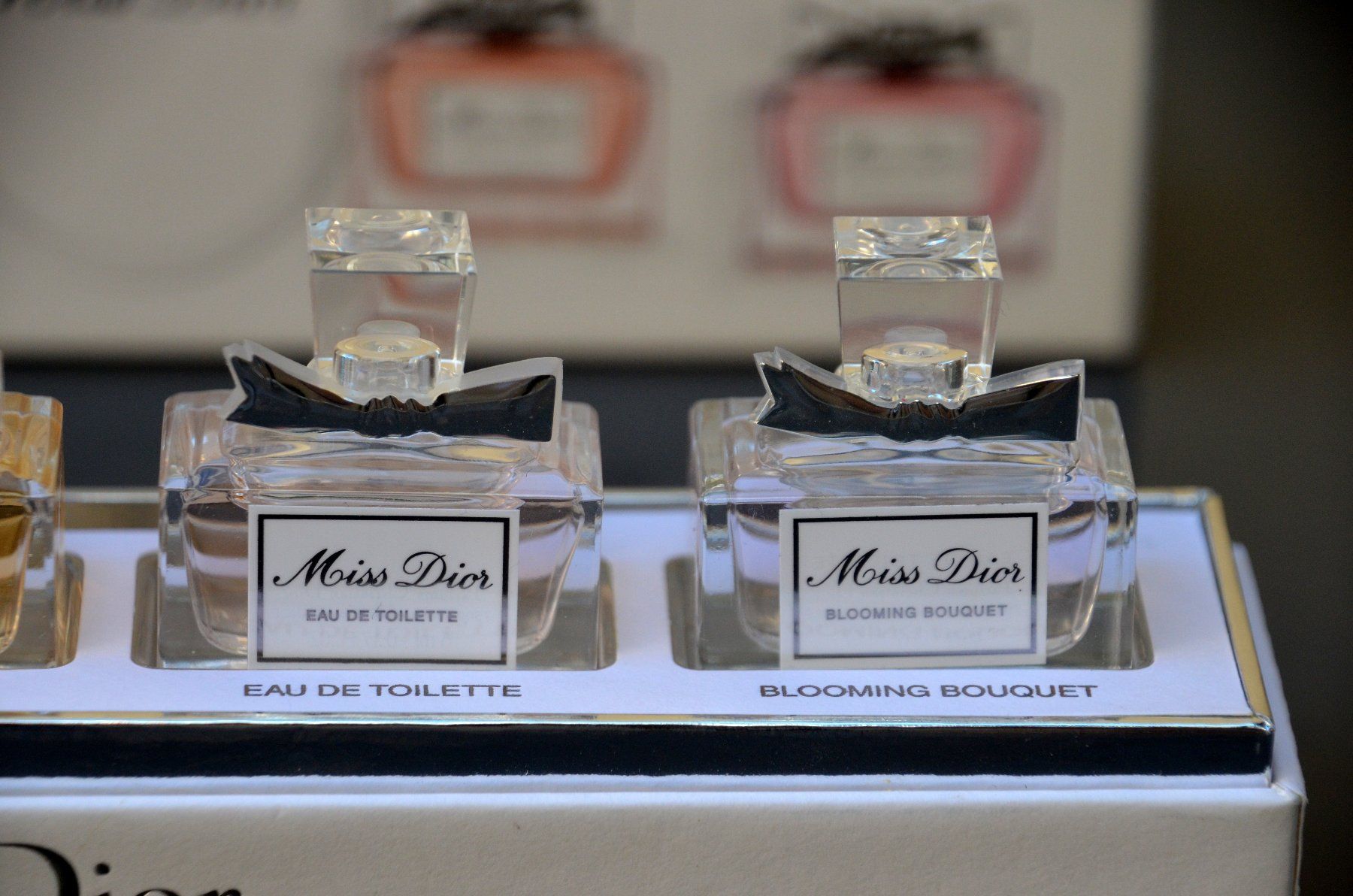 Dior Profumi & Eau de Toilette: Miss Dior 4 x 5ml La Collection – Usato da Collonges venduto da Allegree 3