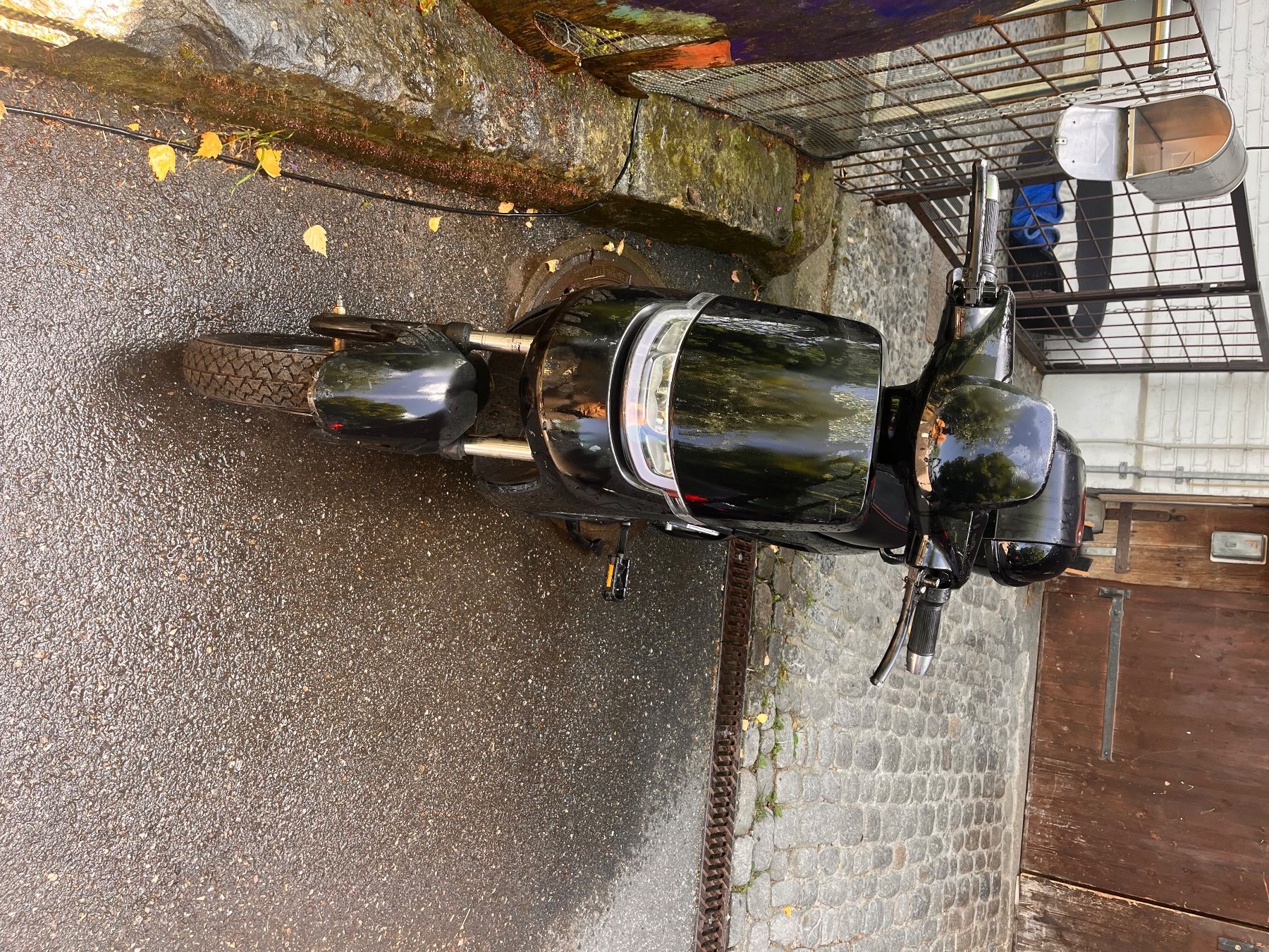 Scooters: Elektroroller schwarz – Gebraucht aus Busswil BE von sil_tk8m 1