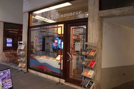 Libri di tutti i generi (romanzi, thriller, rosa, saggi...)