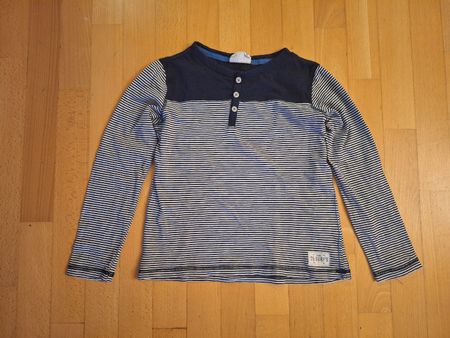 Langarmshirt in Gr. 140