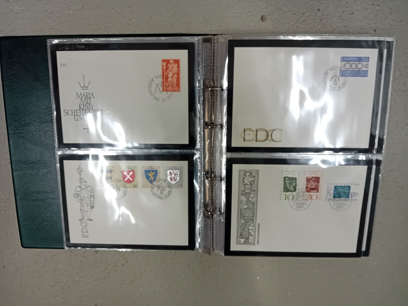 Album: Briefmarkenalbum mit verschiedenen Marken  – Nuovo (secondo la descrizione) da Lengnau AG venduto da pie_prp9 8