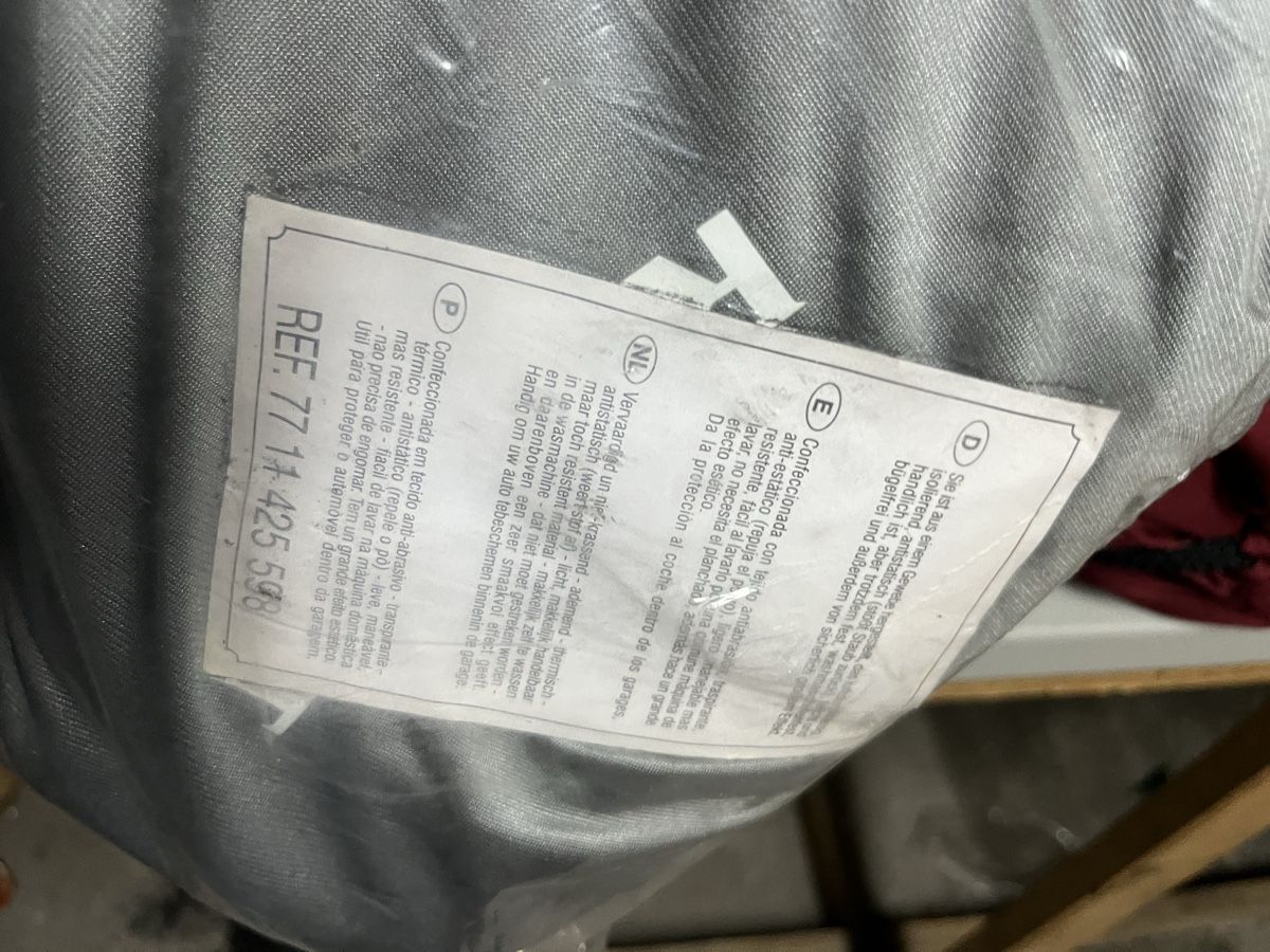 Coperture: Autocover Renault grau Autabdeckplane Autoschutzhülle – Usato da Kräiligen venduto da tisala 1