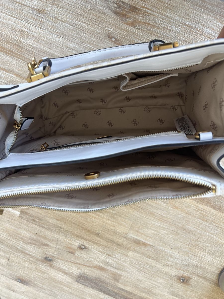 Guess Borse da donna: Guess Weisse Tasche – Usato da Dübendorf venduto da kat_yx9r 8