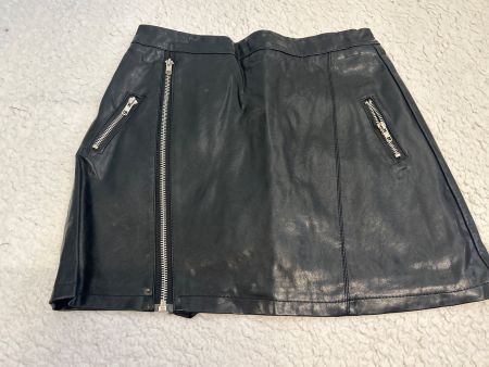 Minirock aus Kunstleder schwarz Gr S NEU