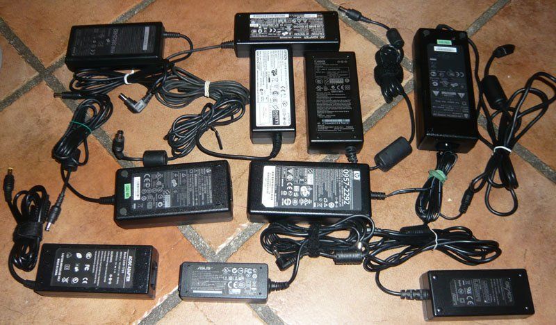 Ladegeräte: 10 Stk. diverse Netzgeräte 12 Volt – Gebraucht aus Ruggell von Btt