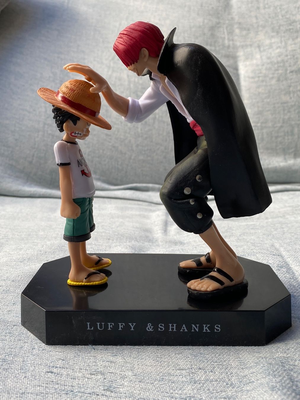 Figuren: One Piece, figurine Luffy & Shanks – Neu (gemäss Beschreibung) aus Plan-les-Ouates von Asolo22
