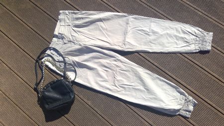 Pantalon beige, taille 40 (84cm), made in Italy