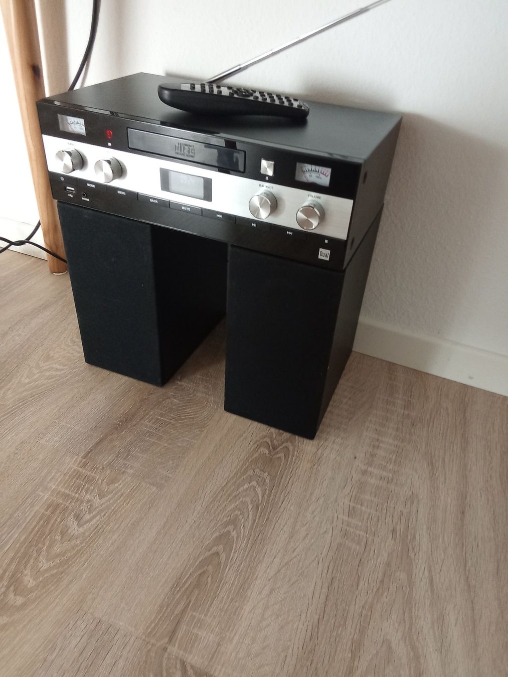 Sistemi audio & multimediali: Dual Stereo Anlage Neuste Generation – Usato da Liebefeld venduto da CD-Urs