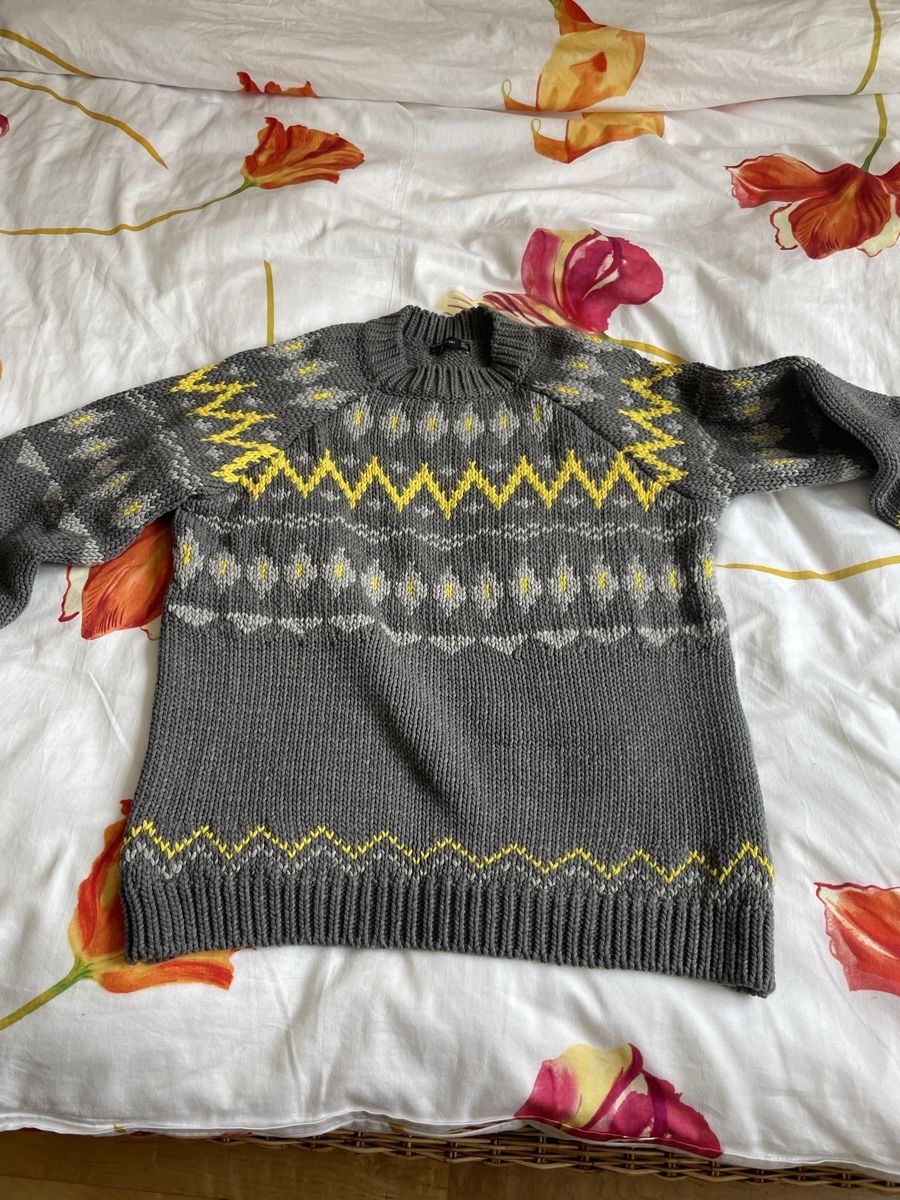 Zara Pullover & Sweatshirts: Warmer Strickpullover von Zara, Grösse M, Top Zustand! – Gebraucht aus Kilchberg ZH von wolken03