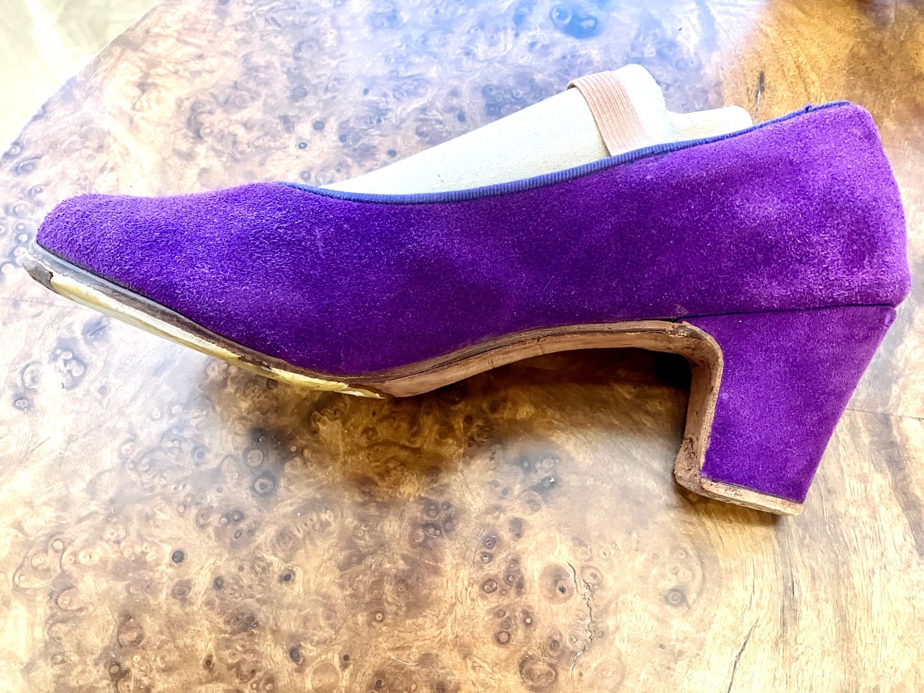 Scarpe da donna: Pumps oder Flamenco Schuhe, Wildleder Größe 40 ½ – Usato da Schaffhausen venduto da NinaRicardo 2