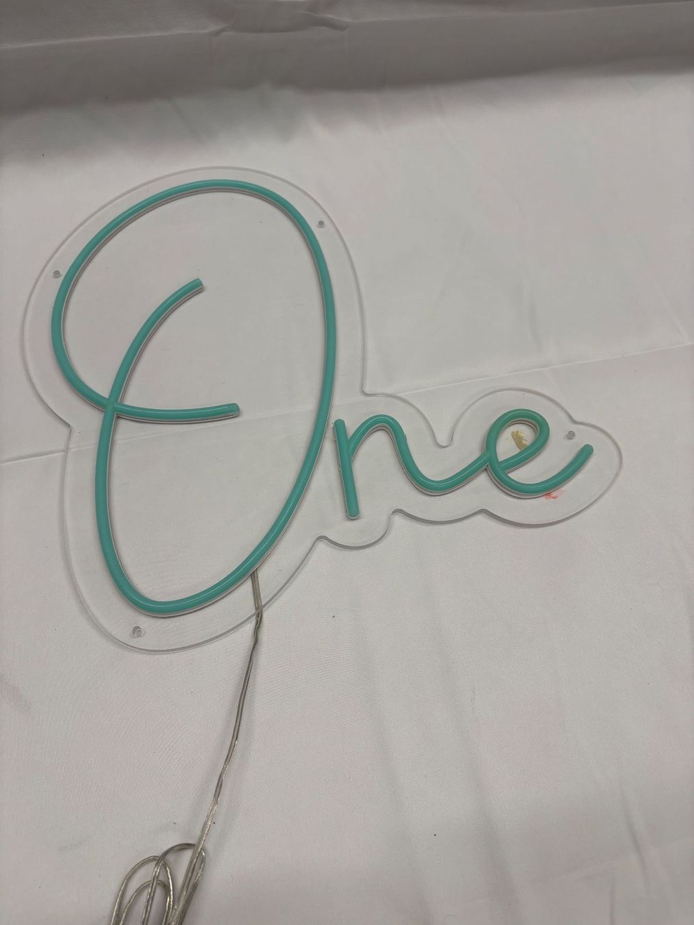 Tutte le decorazioni: Neonlicht Schild "One" pink neu – Usato da Oftringen venduto da SCHIBLI1 1
