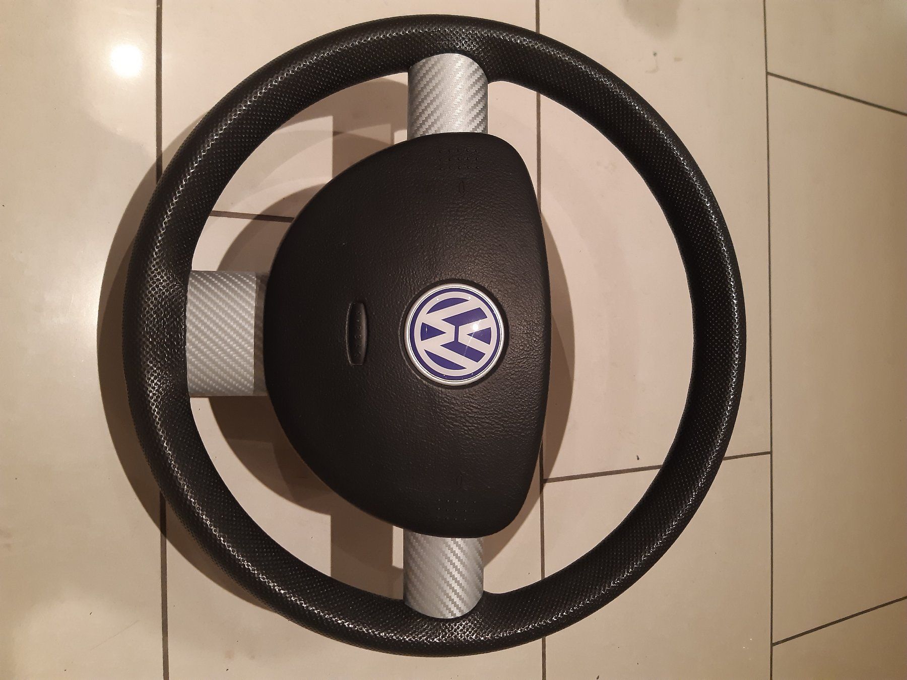 VW Alle Autoersatzteile: VW New Beetle Lenkrad – Gebraucht aus Therwil von