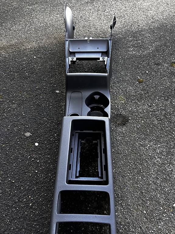 Audi Tutti pezzi di ricambio auto: Audi A3 S3 RS3 Mittelkonsole US Version – Usato da Niederglatt ZH venduto da VC1991 3