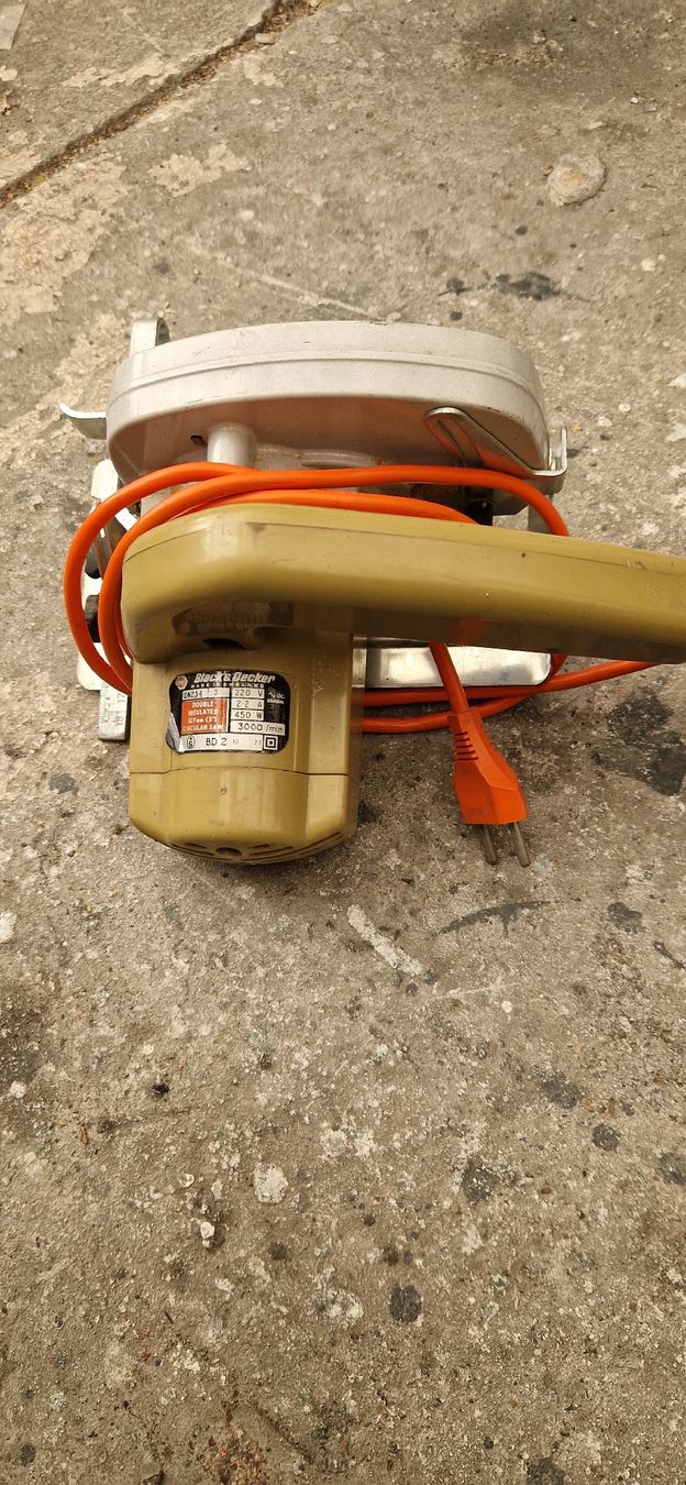 Tutte le macchine: Handkreissäge Black decker – Usato da Romanshorn venduto da fag_gnd6