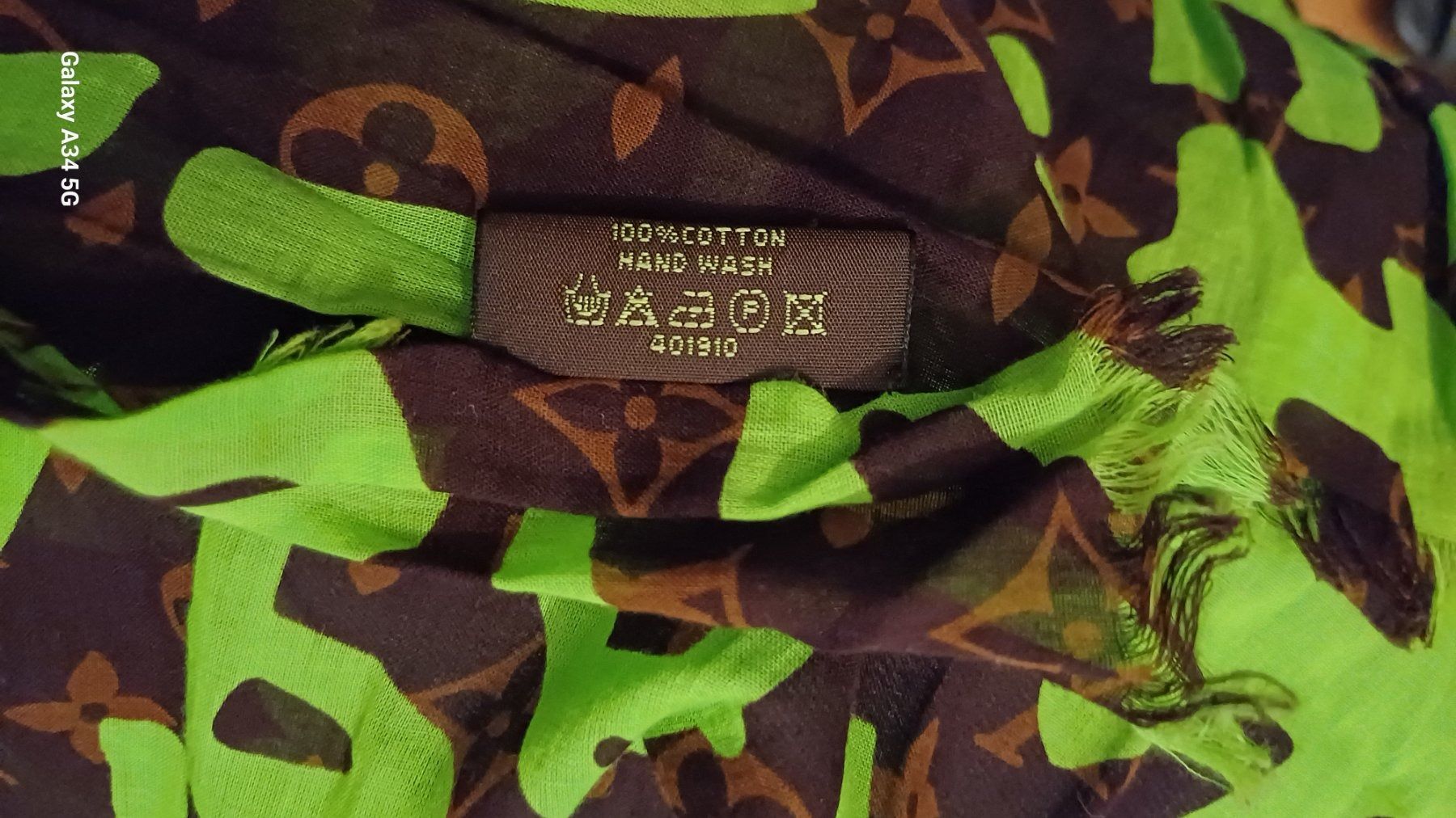 Louis Vuitton Foulards, Tücher & Schals: Louis Vuitton (stephen Sprouse) Schal – Gebraucht aus St. Gallen von DiesundDas. 2