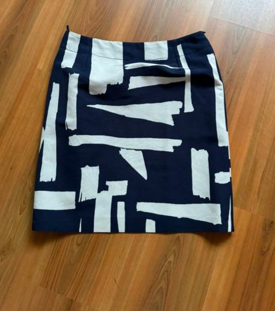 Max Mara Gonne: Max Mara Weekend Jupe – Nuovo (secondo la descrizione) da Dietikon venduto da ste_x7tj