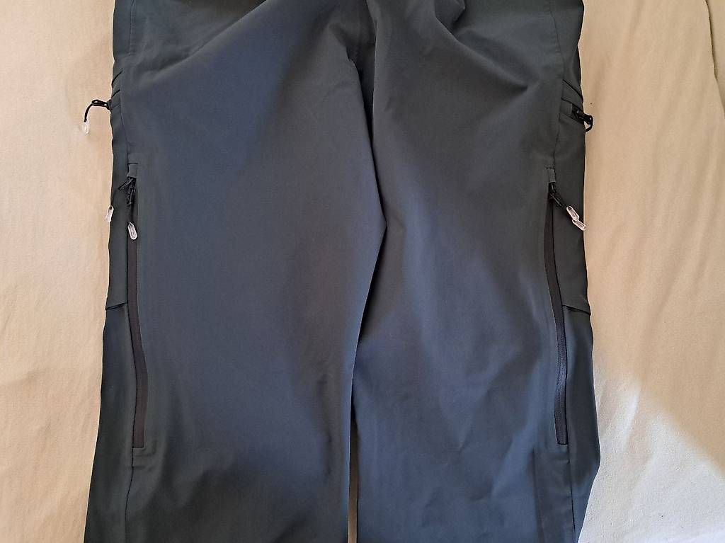 Pantaloni: Hardshell Skihose Tourenhose Grösse 38 – Usato da Rupperswil venduto da White-Dove 3