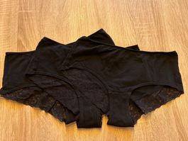 3 Slip mit Spitzen schwarz
