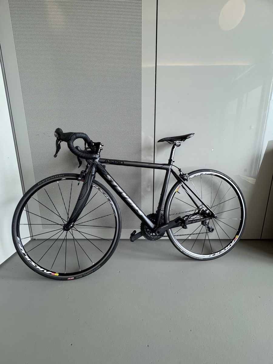 stabiler laufradsatz rennrad UNFRASLOP 700C Aluminiumlegierung 40Mm Felge Schnellspanner 100 / 135Mm Rennrad Laufräder 20H Scheibenbremsnabe Für 8-9-10-11-Fach Kassette 1870G Sport & Freizeit GRÖSSE:8.5 Zach Gallardo - YouTube YGroup_SKY6604